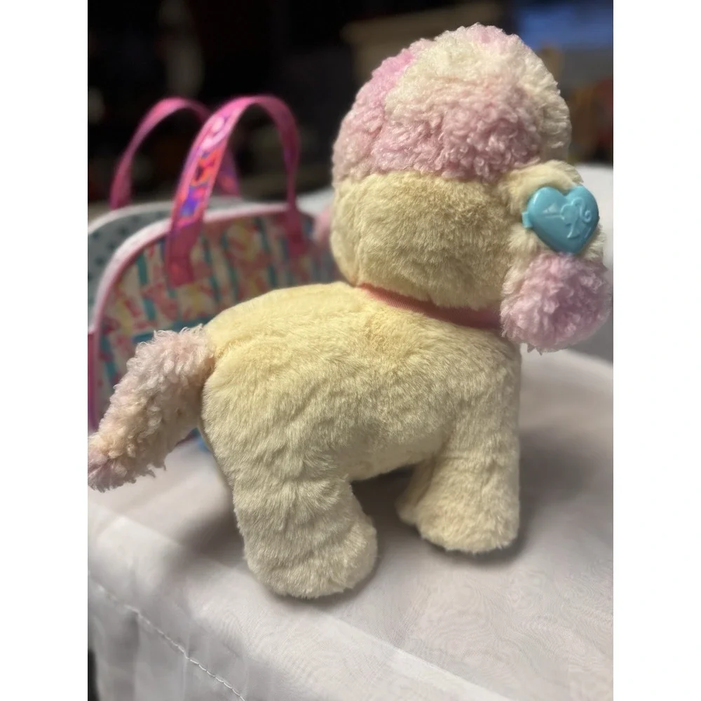 Barbie Plush Toy‎ Playset,Hairdresser Stuffed poodle lights up 2/6 Accessories